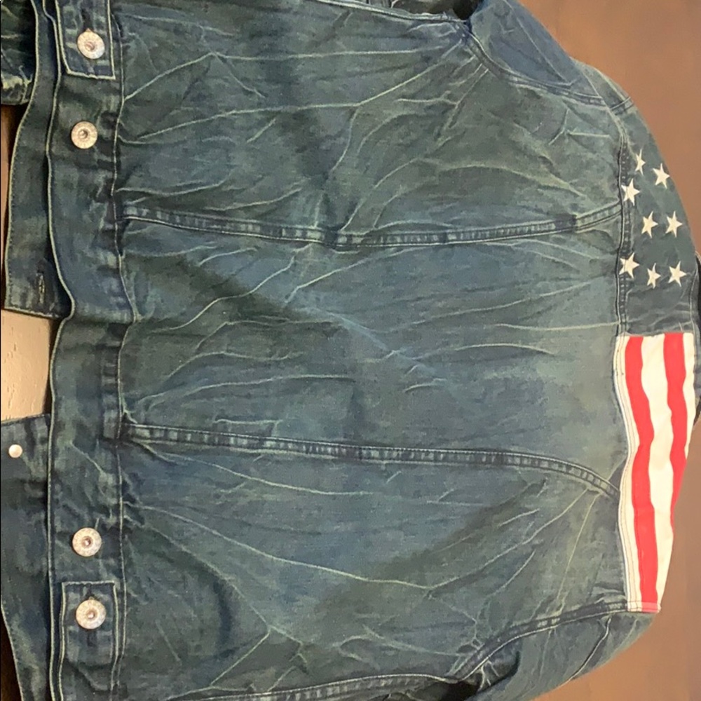 Jean jacket - Picture 2 of 3